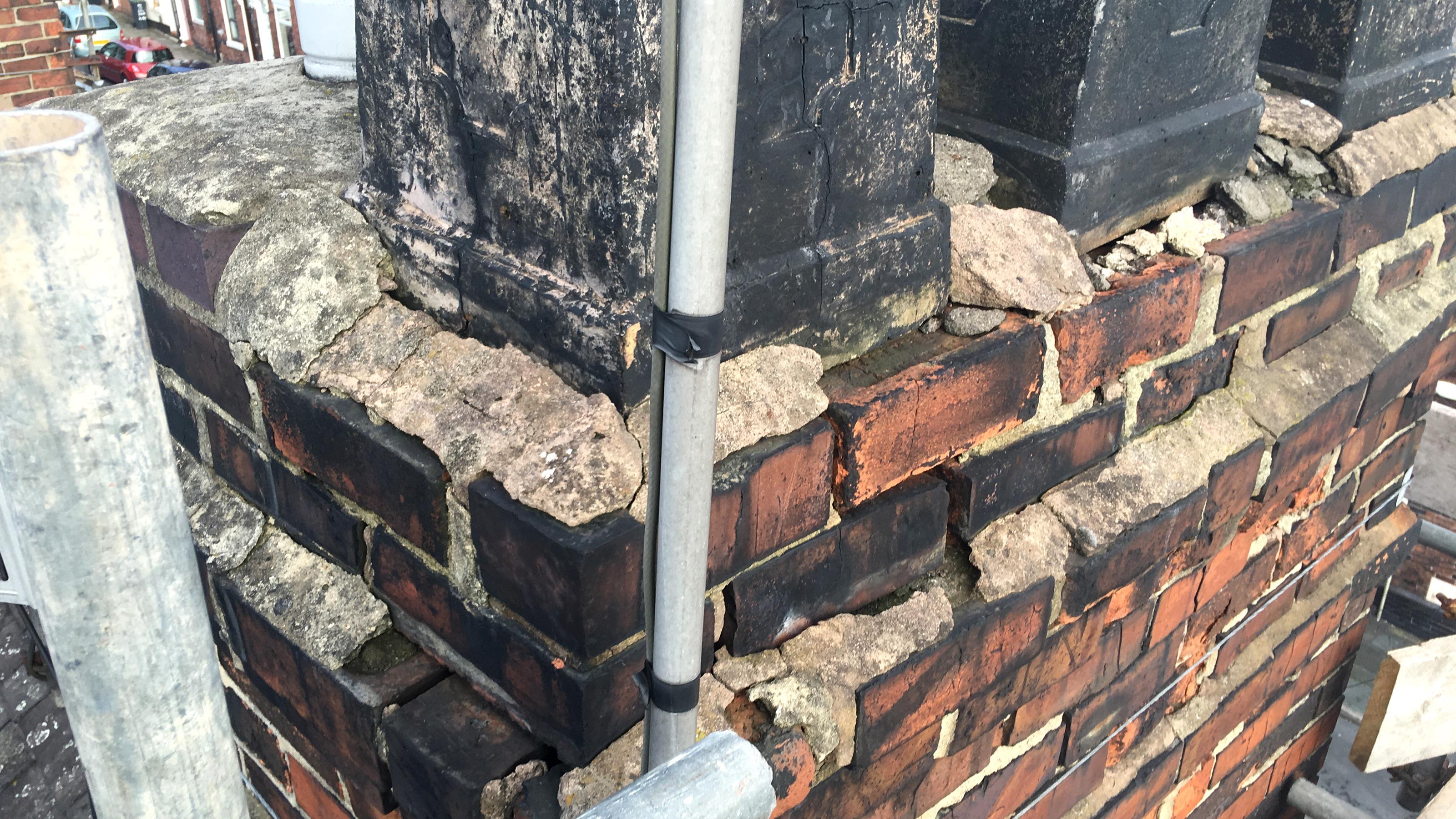Chimney stack rebuild with new pots